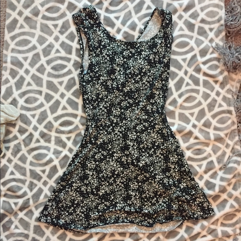 Black and white floral print skater dress