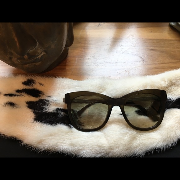 Giorgio Armani Fabulous Sunnies ?FLASH SALE❣️ main image 5