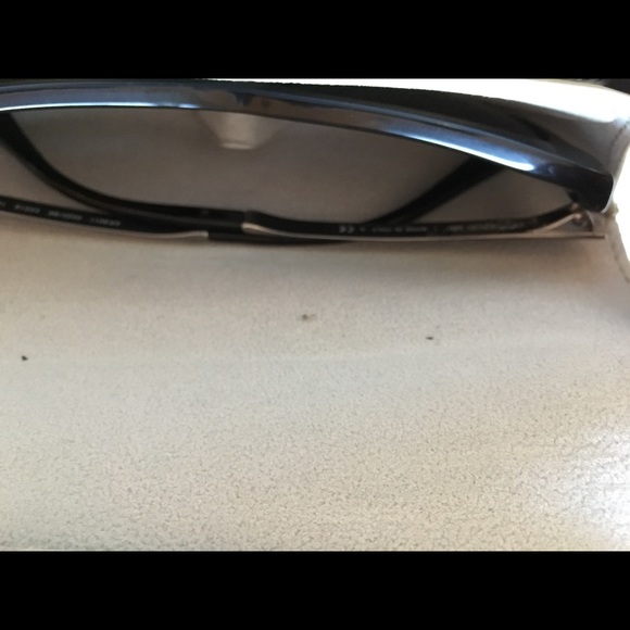 Giorgio Armani Fabulous Sunnies ?FLASH SALE❣️