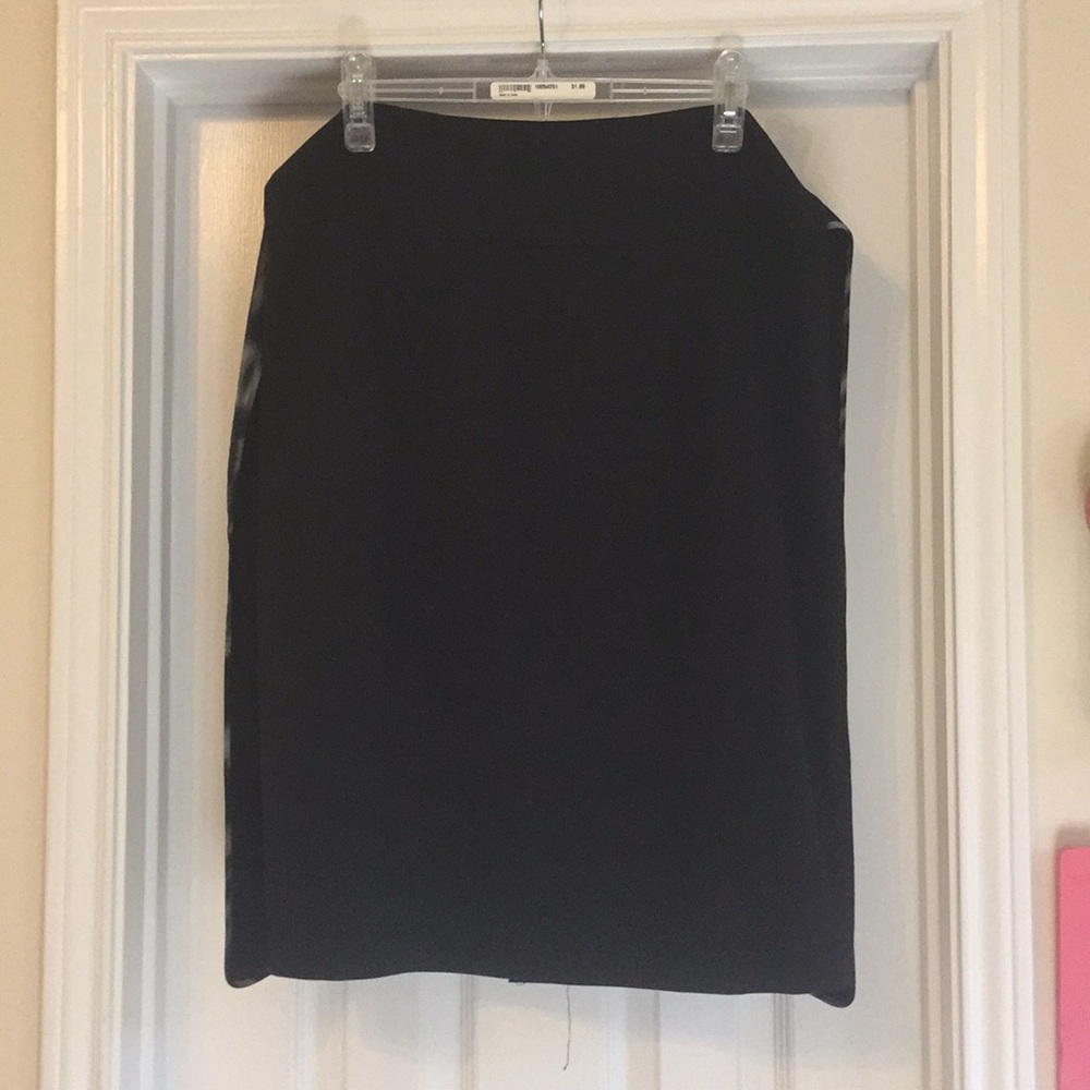 Black Slitted Pencil Skirt with Gray Ties at Waist