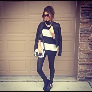 Zara Black and White Turtle Neck Sweater Sz S