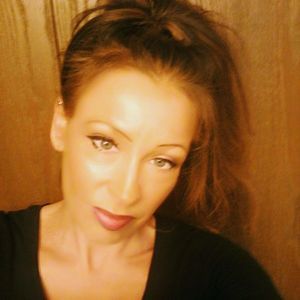 Meet your Posher, Adina