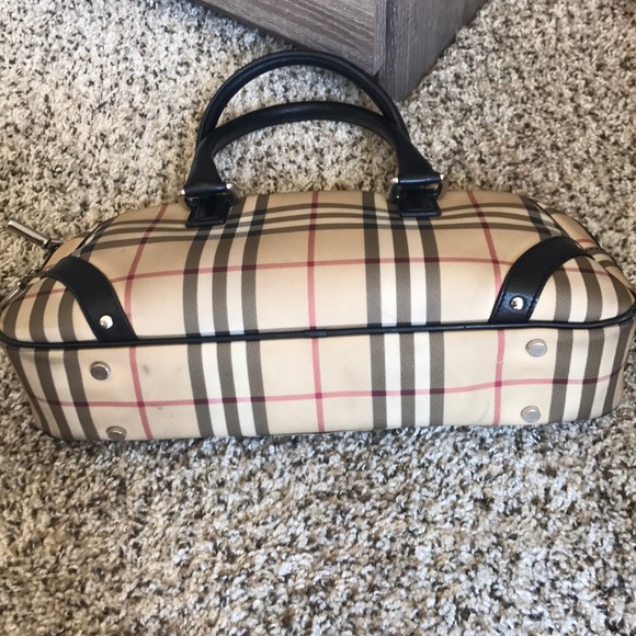 Burberry Bag Authentic - Picture 2 of 4