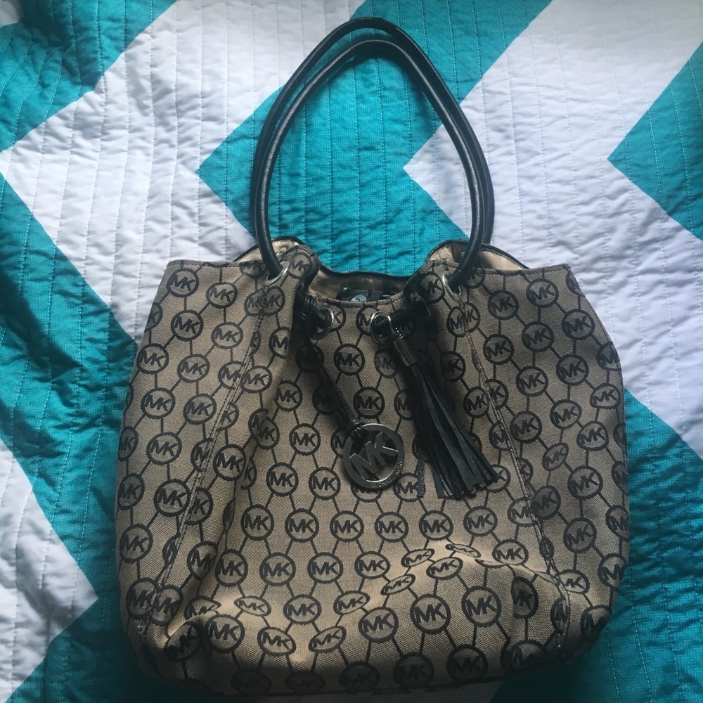 Michael Kors Tote
