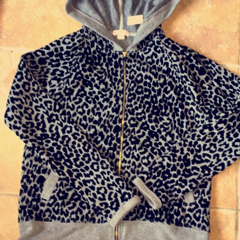 A leopard patterned jacket!