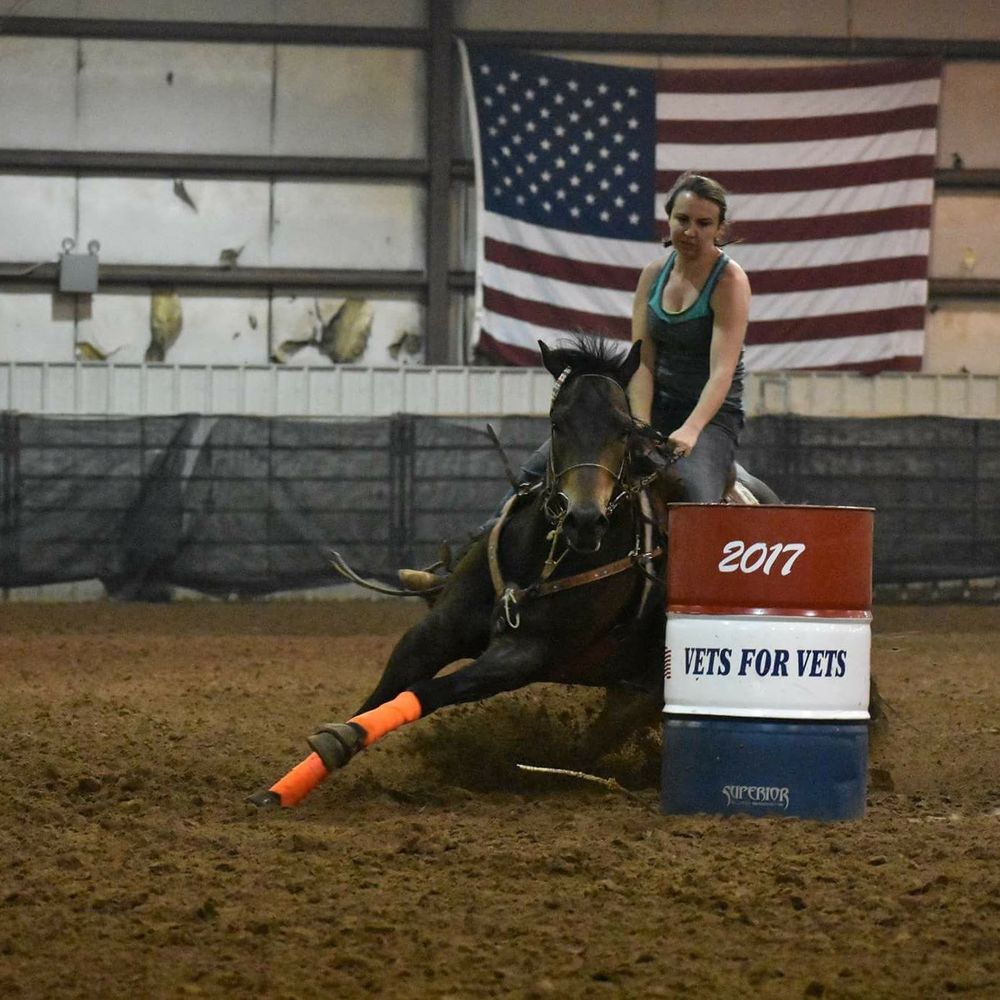 Meet your Posher, Elena