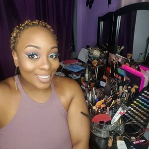 Meet your Posher, Samarah