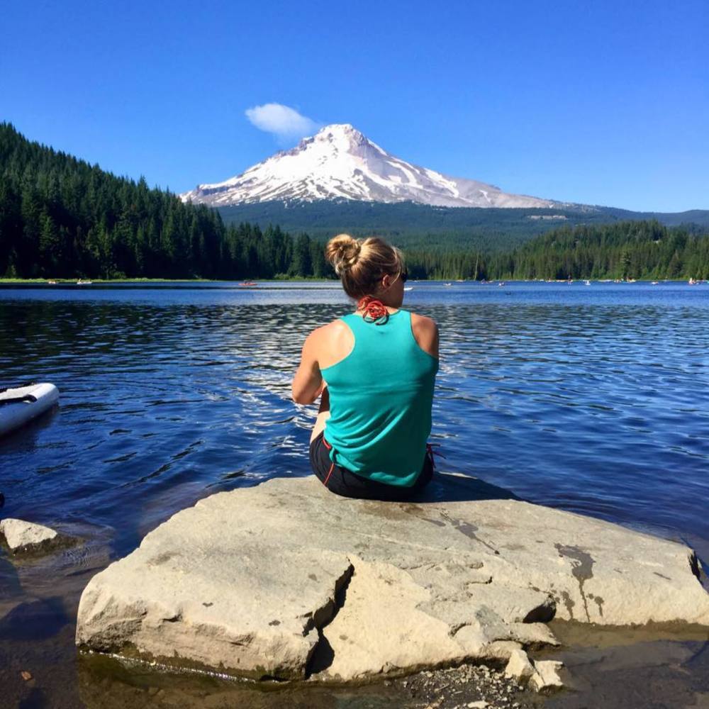 Meet your Posher, Dee