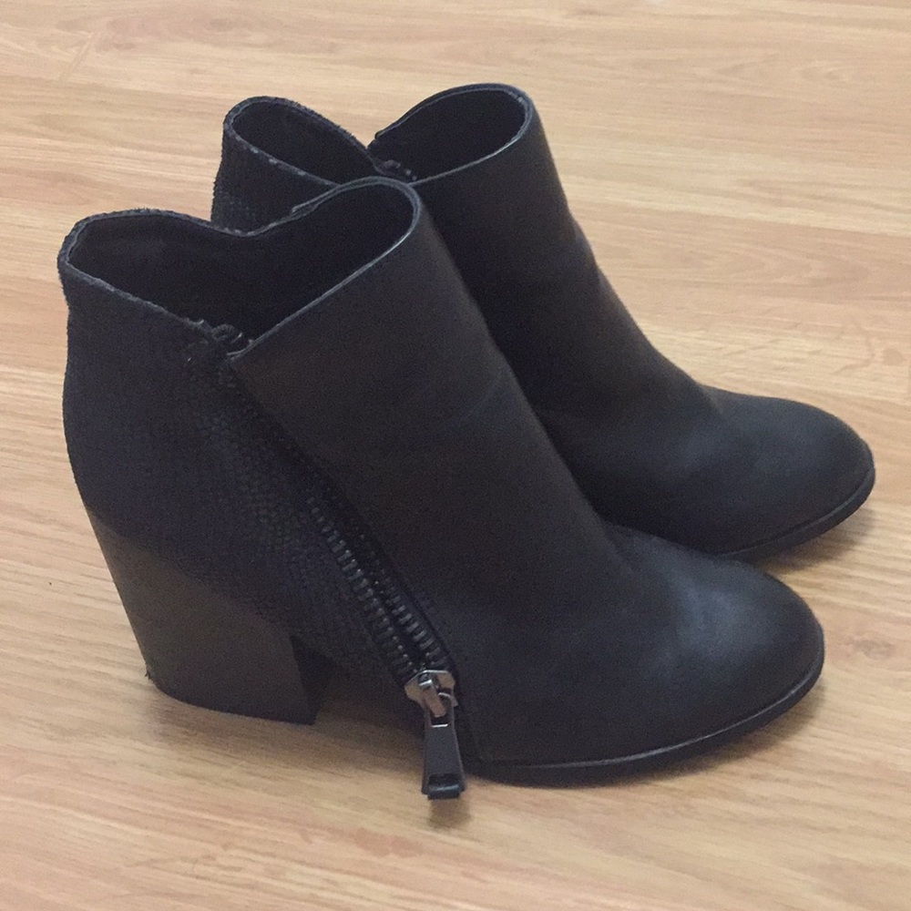 Black heeled booties