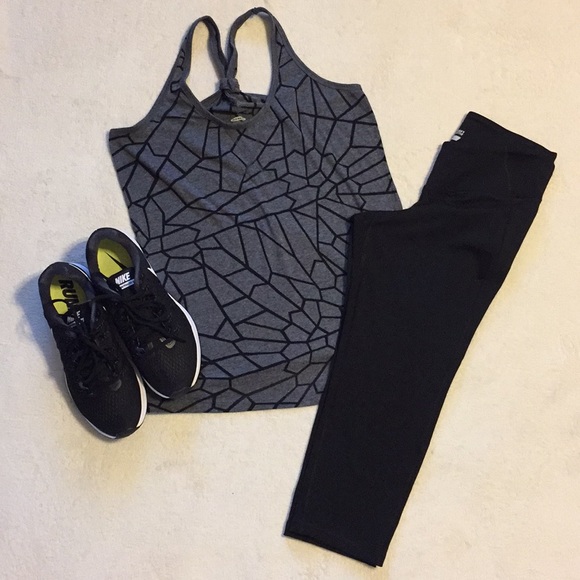 Old Navy Tops - Old Navy Active Tank