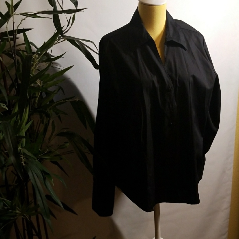 Modern Essentials Black Blouse