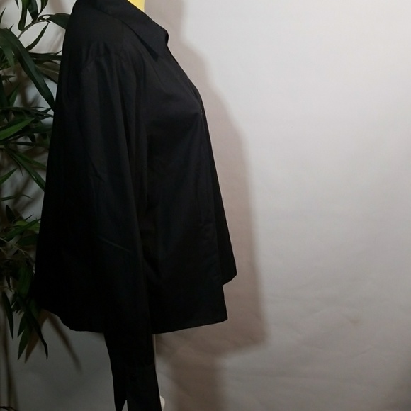 Modern Essentials Black Blouse - Picture 4 of 5