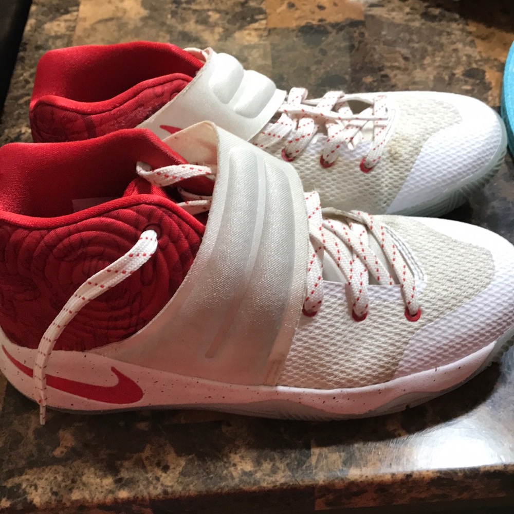 Kyrie Irving basketball shoes Nike