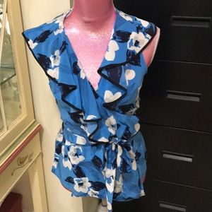 Beautiful Yumi Kim 100% silk Wrap Top Size S