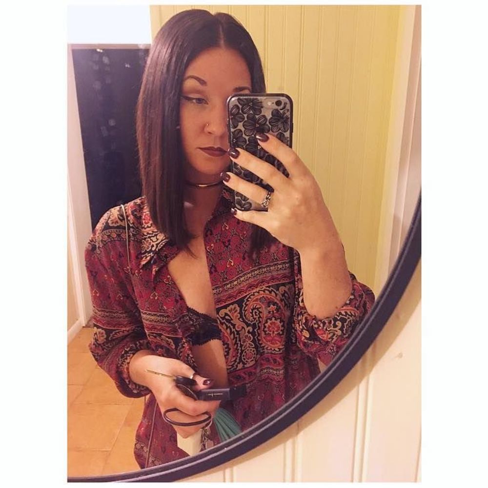 Meet your Posher, Laura