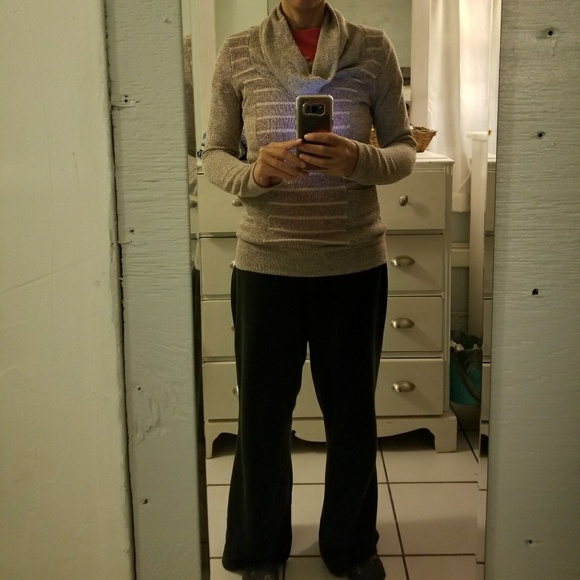 Cowl-neck, tunic sweater with POCKETS - Picture 4 of 4