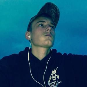 Meet your Posher, Logan