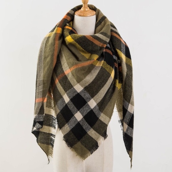 | OLIVE SOFT PLAID SCARF | - Picture 2 of 7