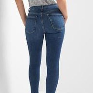 Gap true skinny jeans
