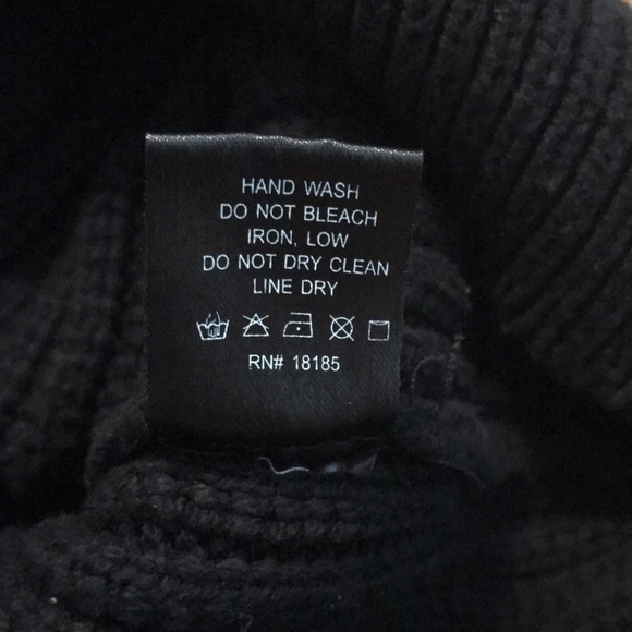 Gab and Kate varsity sweater - Picture 5 of 5