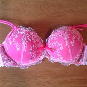 Tarea Push-Up Bra