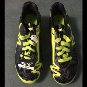 (NWT) Boys Mitre Soccer Cleats
