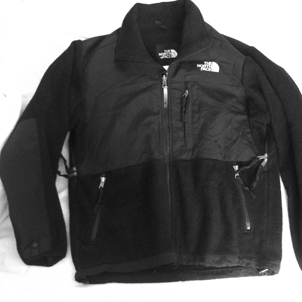 *sold on merc*Woman's north face polartec