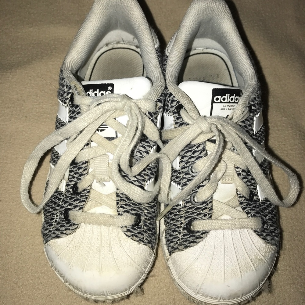 Adidas super star sneaker