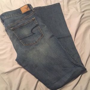 American Eagle skinny kick jeans!