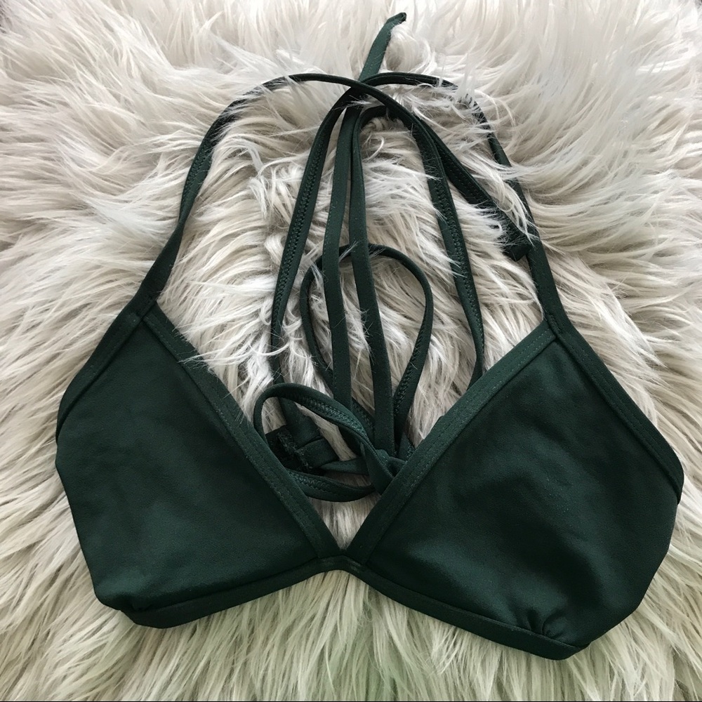 Jolyn triangle top in PINE