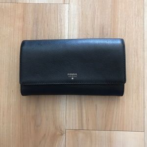 Fossil Emma Flap Clutch