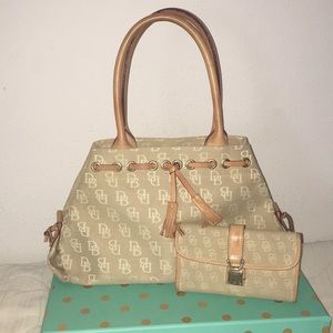 Dooney and Bourke Purse & Wallet set