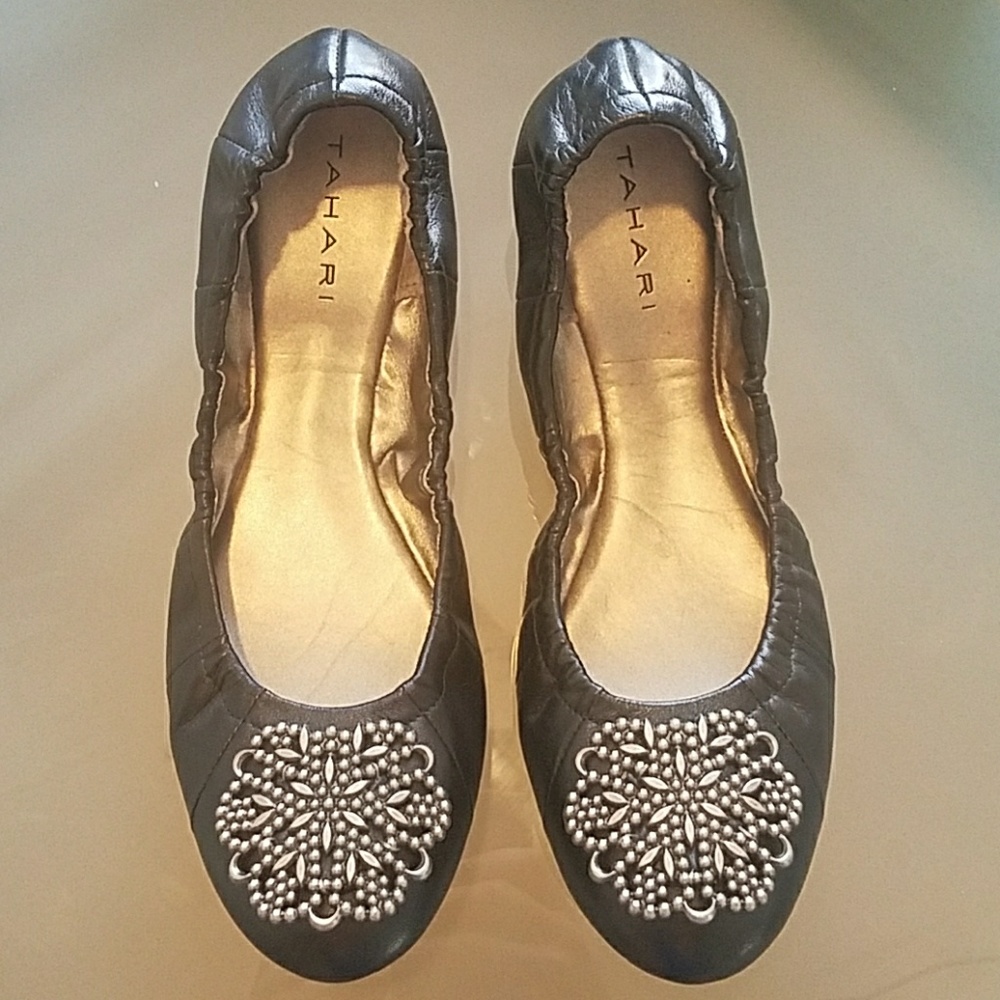 ♥ Tahari black black ballet flats size 8