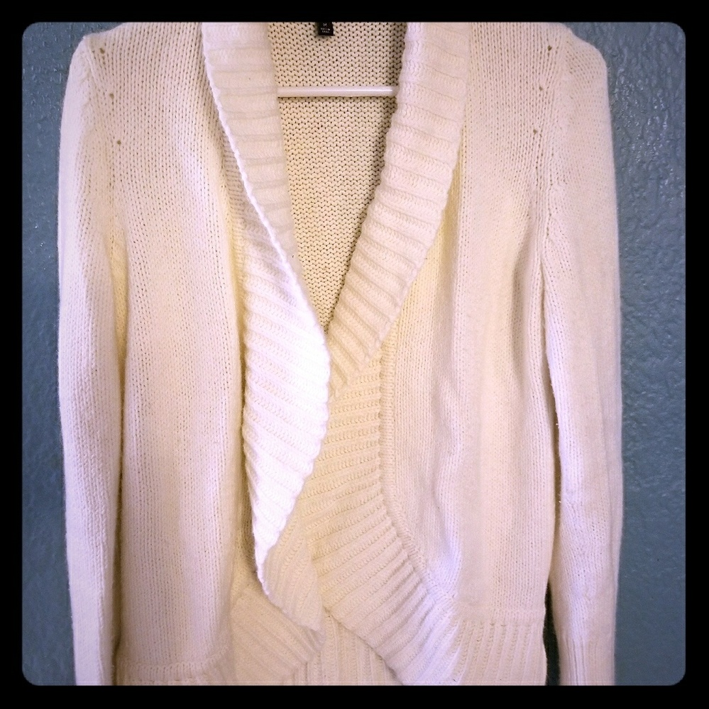 Warm, cream cardigan, 10% angora