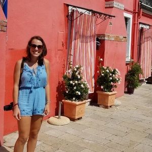 Meet your Posher, Cami