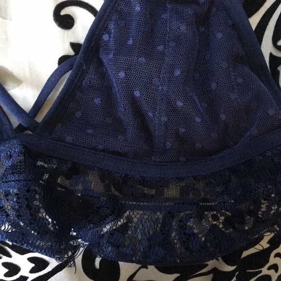 Bralette - Picture 2 of 3