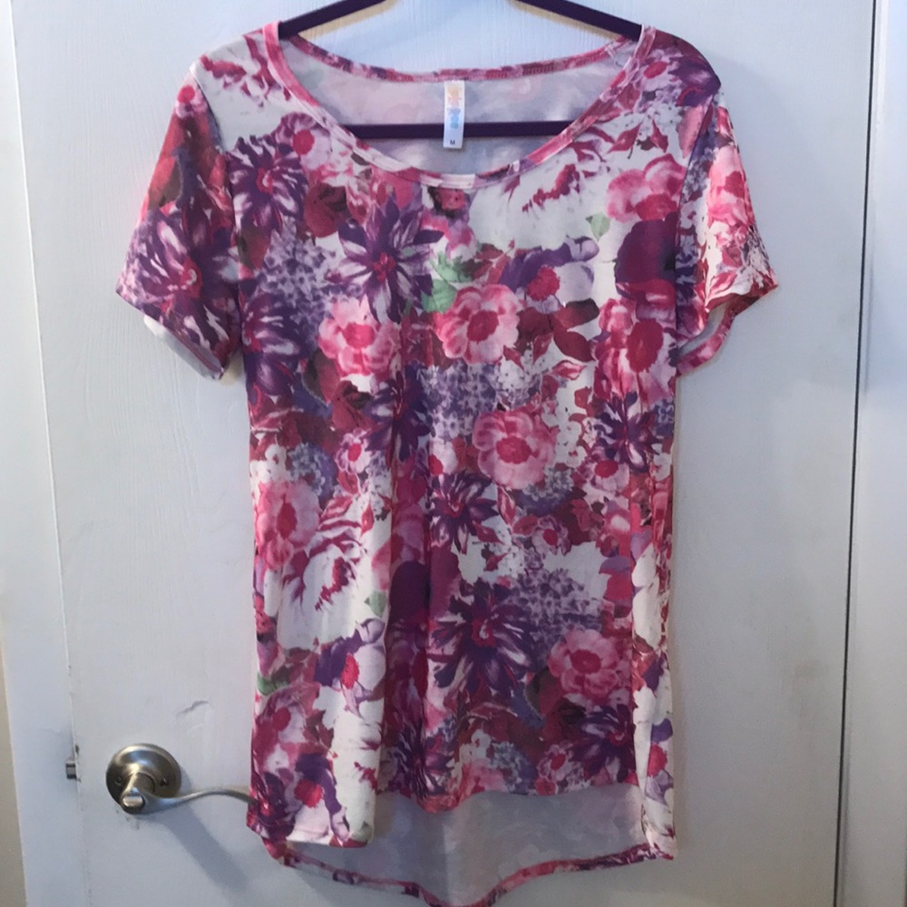 Lularoe beautiful classic t