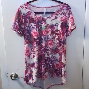 Lularoe beautiful classic t