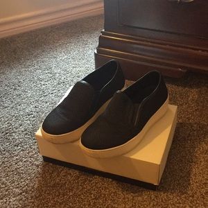 J/Slides Jibbie black canvas sneakers