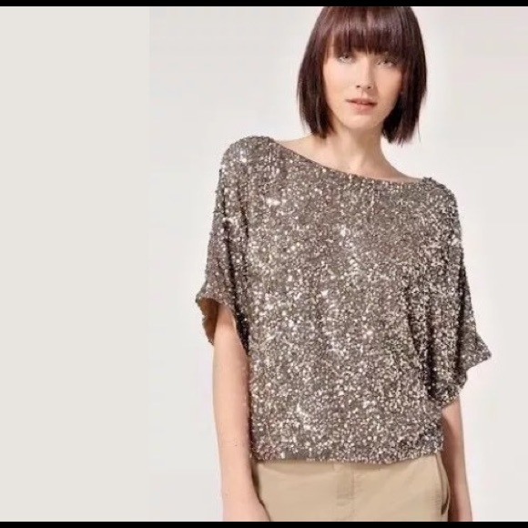 Like New Vince Sequin Dolman Top Size Medium - Picture 2 of 6