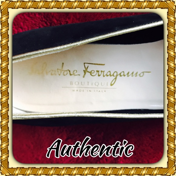 SALVATORE FERRAGAMO Suede Flats - Picture 2 of 6