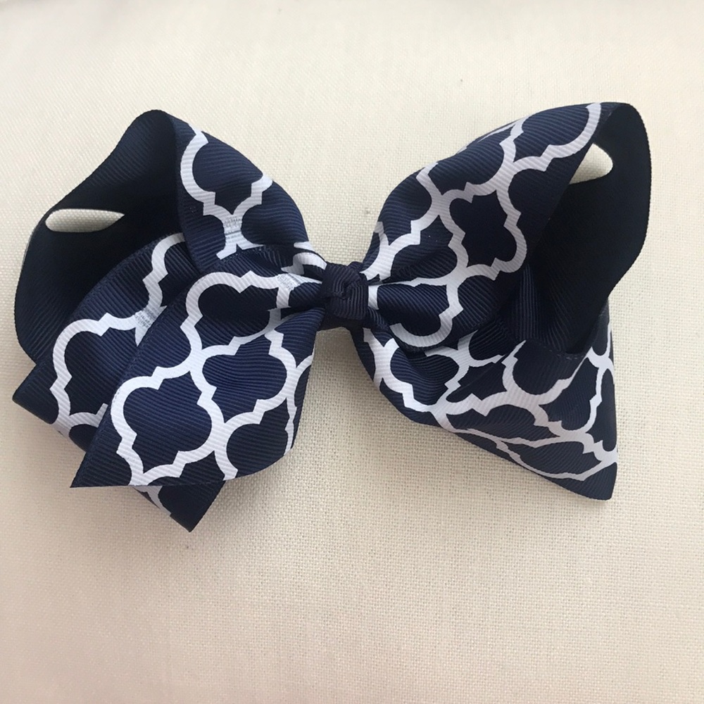 Navy patterned hair bow