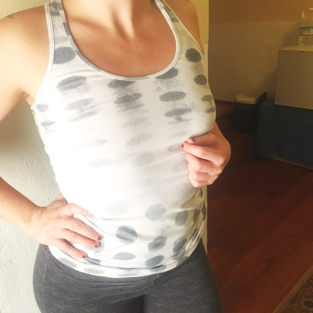 Lululemon White Top Tank Workout