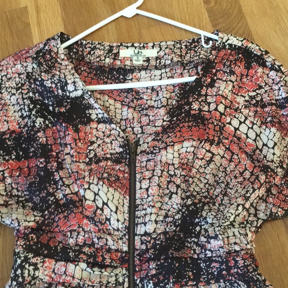 Adorable Fall Dress! - Picture 2 of 4