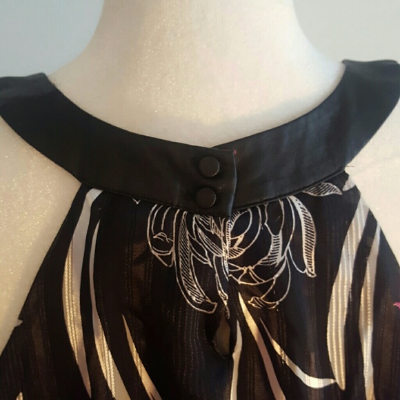 Bisou Bisou Fitted Tunic - Picture 5 of 6