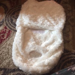Blankets and beyond baby wrap