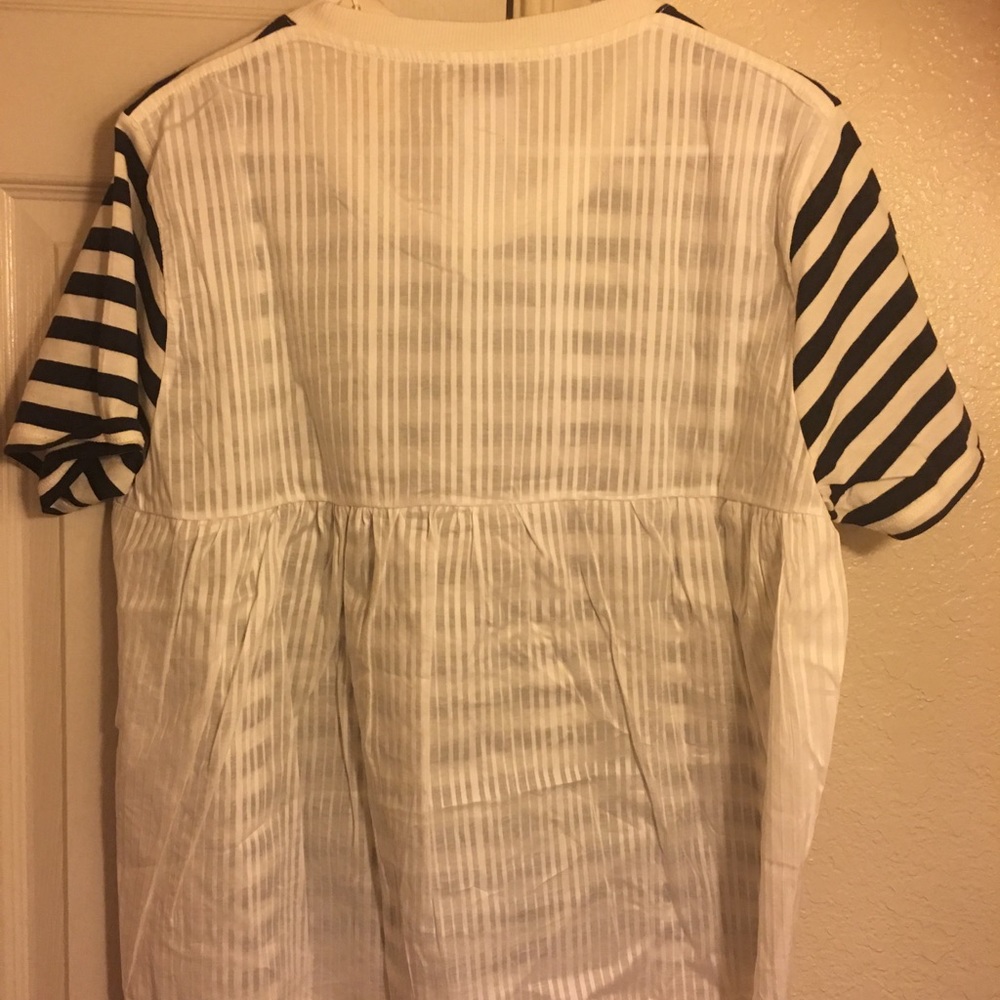 Emoji Monkey beautiful tee size 4 ๐ - Picture 3 of 3