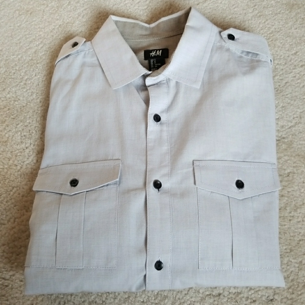 H&M Men's Gray Button Up Shirt Size S