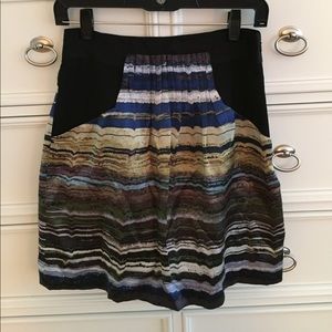 Anthropologie Skirt - Size Small