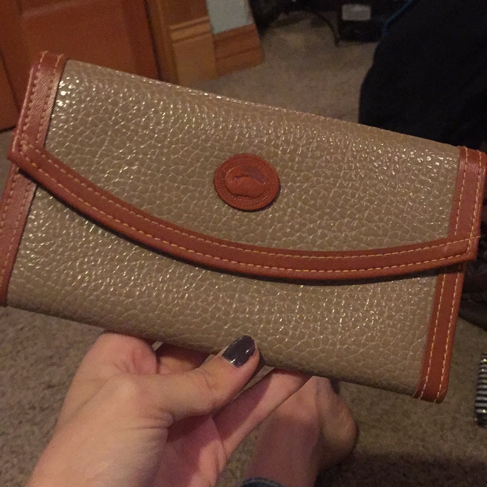Dooney and Bourke wallet